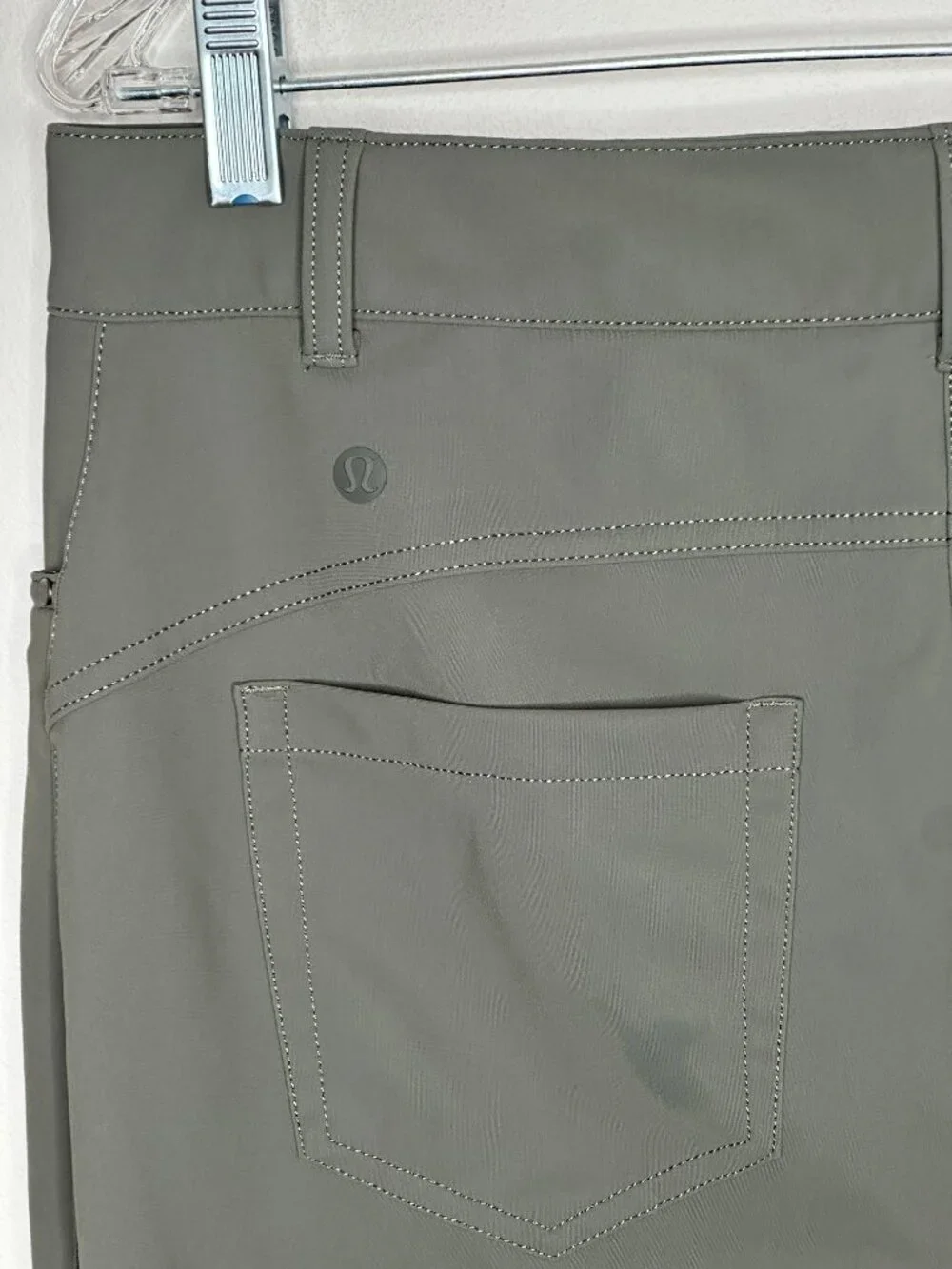 Lululemon Men's ABC Classic-Fit 5 Pocket Pant Warpstreme Willow Leaf Size 31